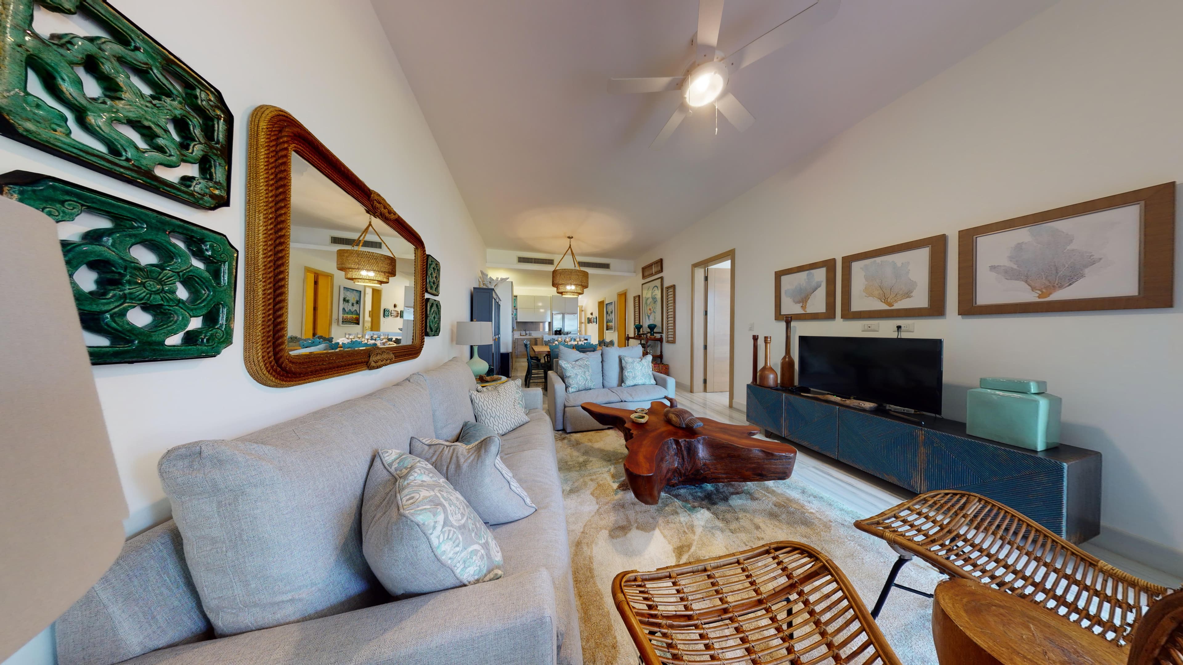 3 Bedroom 3.5 Bathroom in Prestigous Beachfront Complex